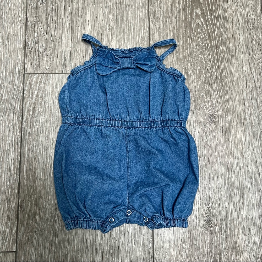 CHEROKEE SLEEVELESS CHAMBRAY DENIM ROMPER 6-9MO